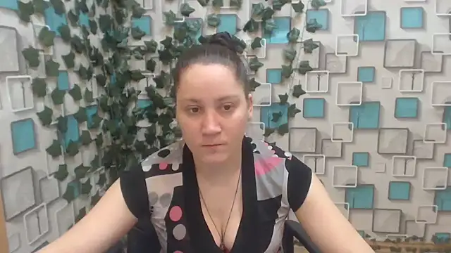 Snapshot of JosieJun_ chatting on 02/08/25, 09:15 JosieJun online show from 02/08/25, 09:15