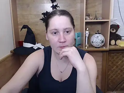 Snapshot of JosieJun_ chatting on 11/24/25, 05:56 JosieJun online show from 11/24/25, 05:56