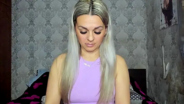 NicoletMoore online show from 03/03/25, 08:43