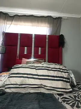 HoneyDropsX online show from 03/22/25, 06:22