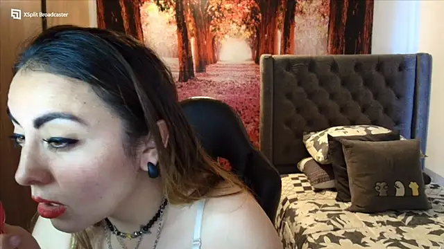 Snapshot of sofia23dirty chatting on 10/07/25, 09:23 sofia23dirty online show from 10/07/25, 09:23