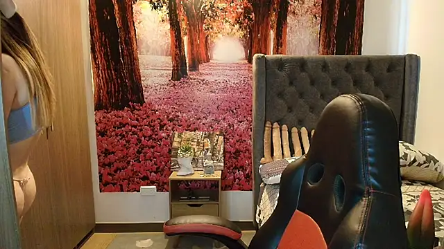 Snapshot of sofia23dirty chatting on 10/26/25, 09:42 sofia23dirty online show from 10/26/25, 09:42