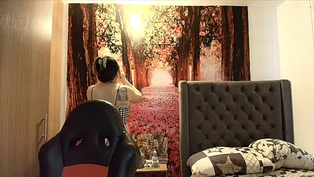 Snapshot of sofia23dirty chatting on 11/25/25, 09:59 sofia23dirty online show from 11/25/25, 09:59