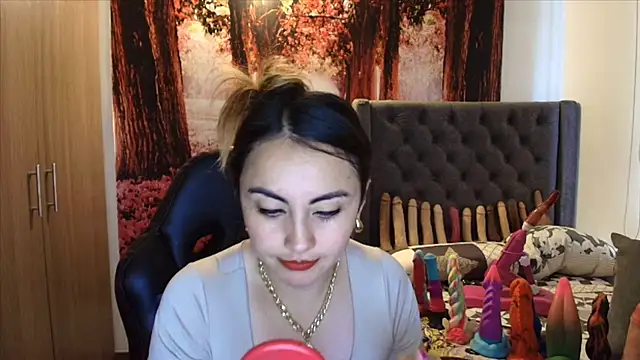 Snapshot of sofia23dirty chatting on 11/29/25, 06:11 sofia23dirty online show from 11/29/25, 06:11