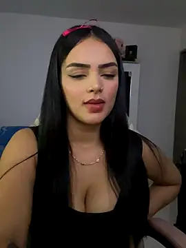 Snapshot of anniehart chatting on 11/09/25, 02:21 anniehart online show from 11/09/25, 02:21