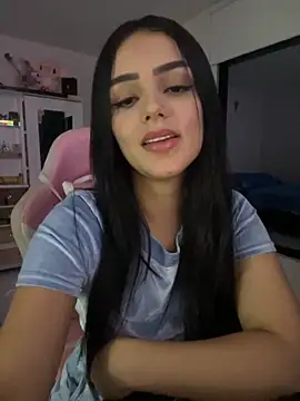 Snapshot of anniehart chatting on 11/26/25, 12:55 anniehart online show from 11/26/25, 12:55