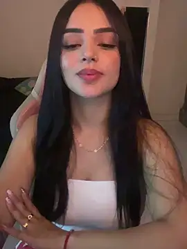 Snapshot of anniehart chatting on 12/15/25, 02:27 anniehart online show from 12/15/25, 02:27