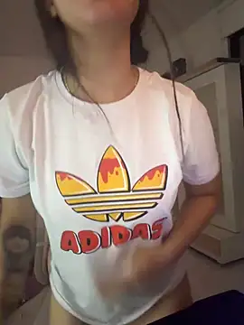 anniehart online show from 05/06/26, 02:29