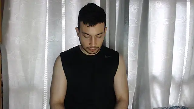 Armando 2002 online show from 02/25/25, 03:49