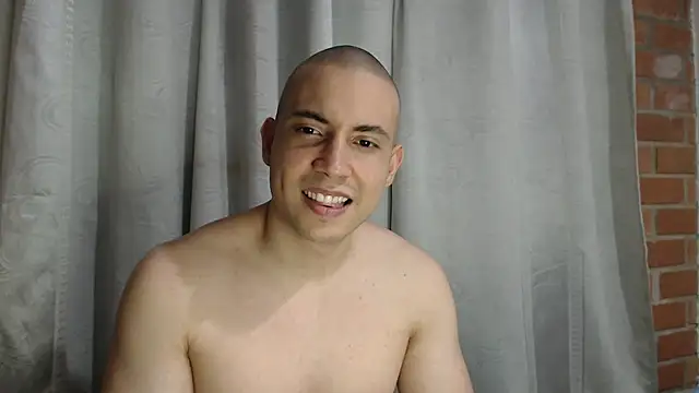 Armando 2002 online show from 11/13/25, 01:26