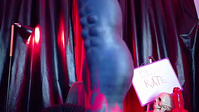 Snapshot of MistressSlut1 chatting on 03/20/26, 11:15 MistressSlut1 online show from 03/20/26, 11:15