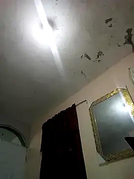 Snapshot of estrellasquirt chatting on 03/01/25, 12:50 estrellasquirt online show from 03/01/25, 12:50