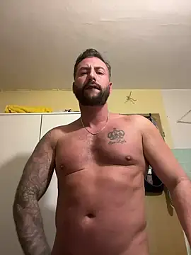 Snapshot of 2guysforu chatting on 03/05/25, 06:01 2guysforu online show from 03/05/25, 06:01