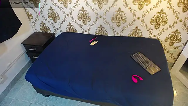 Snapshot of KARATIBBY_COX chatting on 03/04/26, 12:11 KARATIBBY COX online show from 03/04/26, 12:11