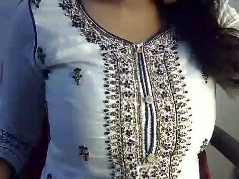 Snapshot of SiaraSiyA chatting on 11/14/25, 06:17 SiaraSiyA online show from 11/14/25, 06:17