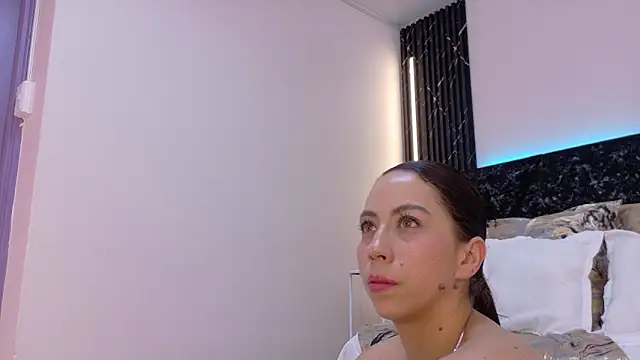 Snapshot of niky_smit chatting on 01/24/25, 05:53 niky smit online show from 01/24/25, 05:53