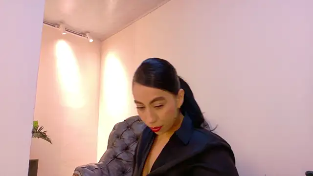 Snapshot of niky_smit chatting on 10/13/25, 10:59 niky smit online show from 10/13/25, 10:59