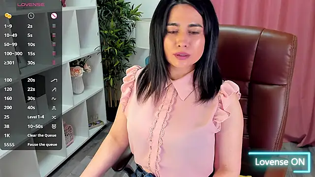 EmaBrownie online show from 04/30/26, 04:57