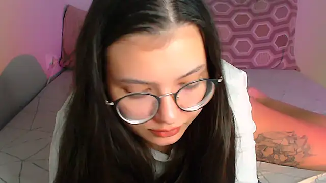 Snapshot of bbycolada chatting on 11/07/25, 10:32 bbycolada online show from 11/07/25, 10:32