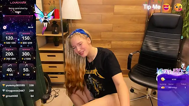 Snapshot of _fiona_Love chatting on 01/09/25, 12:09  fiona Love online show from 01/09/25, 12:09