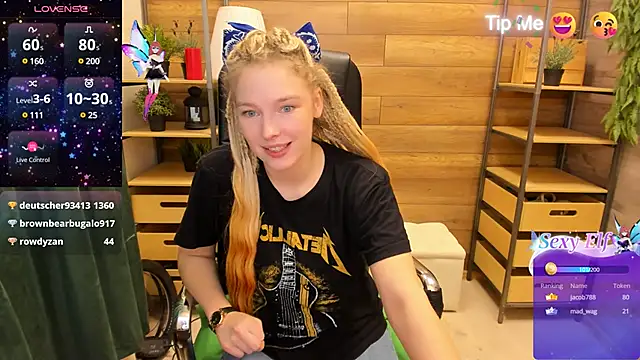 Snapshot of _fiona_Love chatting on 01/20/25, 10:15  fiona Love online show from 01/20/25, 10:15