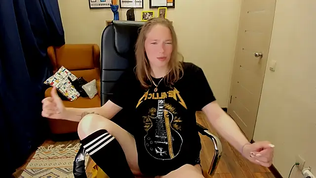  fiona Love online show from 05/16/26, 07:34