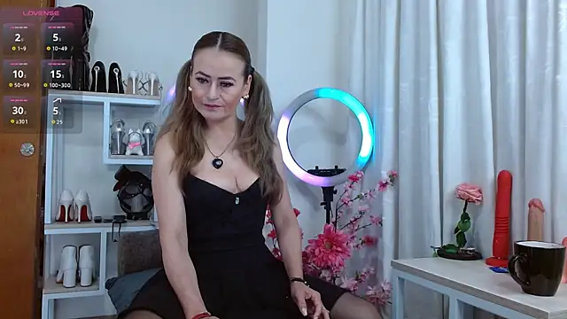 magenta maturr online show from 09/14/25, 01:32