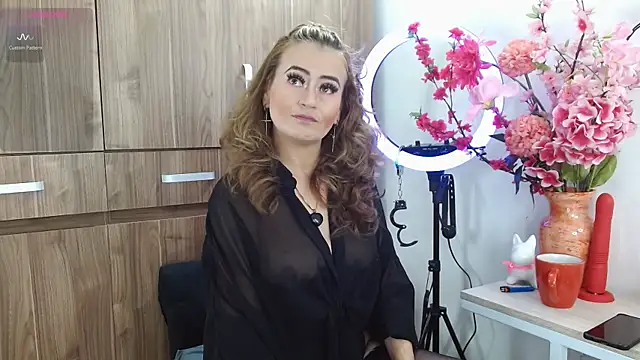 magenta maturr online show from 10/13/25, 03:01