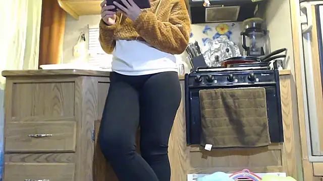 Snapshot of sexyinpantyhose chatting on 02/23/25, 07:00 sexyinpantyhose online show from 02/23/25, 07:00