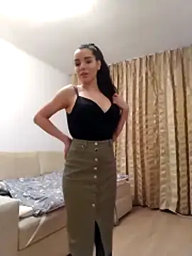 baby sweet girl  online show from 04/10/26, 09:52