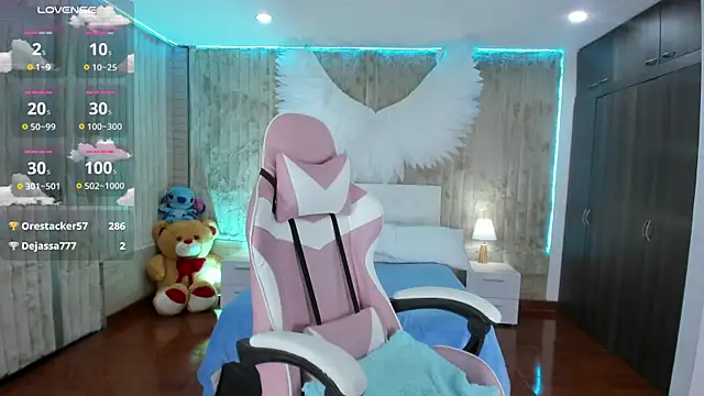 Snapshot of floryn_susana chatting on 01/13/25, 11:17 floryn susana online show from 01/13/25, 11:17