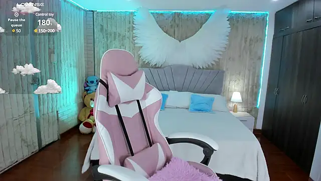 Snapshot of floryn_susana chatting on 02/23/25, 07:49 floryn susana online show from 02/23/25, 07:49