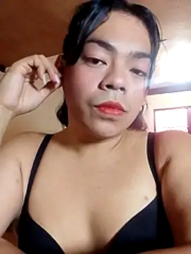 amazingOLIVIA online show from 12/16/25, 03:22