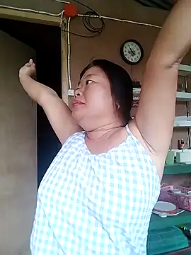 Snapshot of lickmepussy21 chatting on 10/07/25, 10:29 lickmepussy21 online show from 10/07/25, 10:29