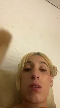 Snapshot of andreahhill chatting on 02/23/25, 05:34 andreahhill online show from 02/23/25, 05:34