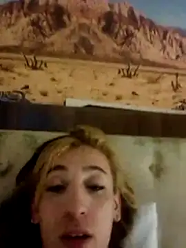 andreahhill online show from 06/05/26, 01:56
