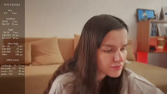 bbambi  online show from 12/05/25, 11:41