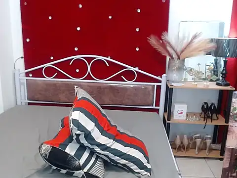 urcumgirl kendall online show from 02/08/25, 03:53