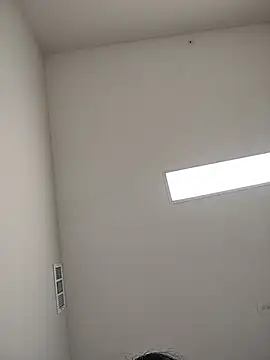 Susannemilf online show from 10/13/25, 10:04