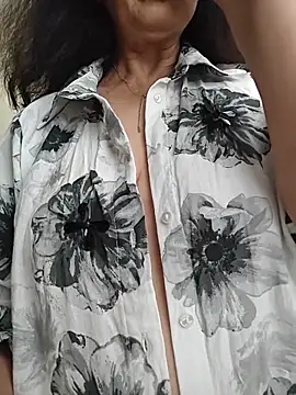 Susannemilf online show from 10/19/25, 05:24