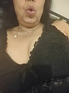 Susannemilf online show from 03/21/26, 12:21