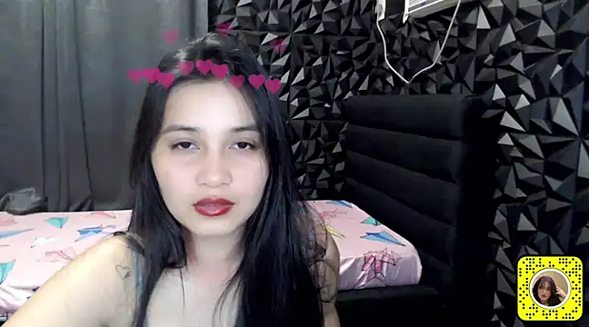 Snapshot of _Bellatrixy_ chatting on 12/22/24, 06:26 Bellatrixy online show from 12/22/24, 06:26