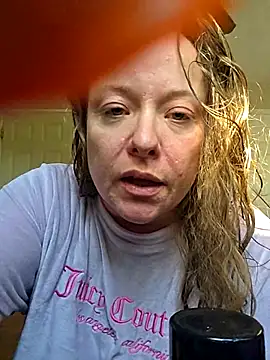 julimonroe online show from 10/25/25, 09:31