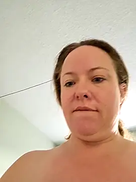 julimonroe online show from 02/09/26, 03:05