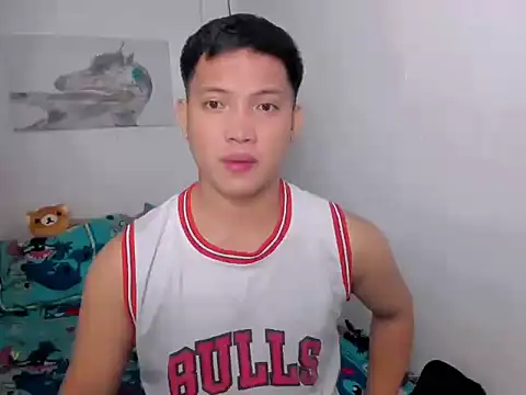 xSebastian19 online show from 04/25/26, 06:49