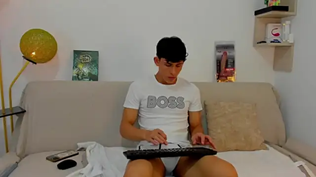 logan thomas online show from 10/28/25, 02:09