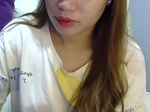    zurIII09  online show from 02/23/26, 04:59