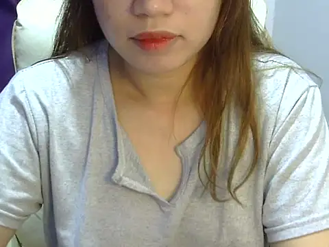    zurIII09  online show from 04/12/26, 08:08