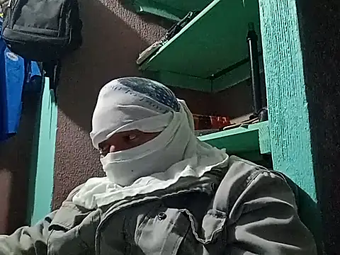 Snapshot of Noctucrasy247 chatting on 02/12/25, 01:41 Noctucrasy247 online show from 02/12/25, 01:41