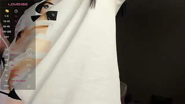 Snapshot of JenniferQueen11 chatting on 01/18/25, 03:16 JenniferQueen11 online show from 01/18/25, 03:16